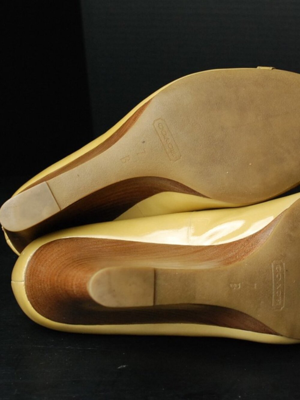 Coach Wedge Pattern Leather - Picture 7 of 10